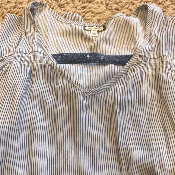 NWT eyeshadow women’s top! 💙 - Picture 8 of 8